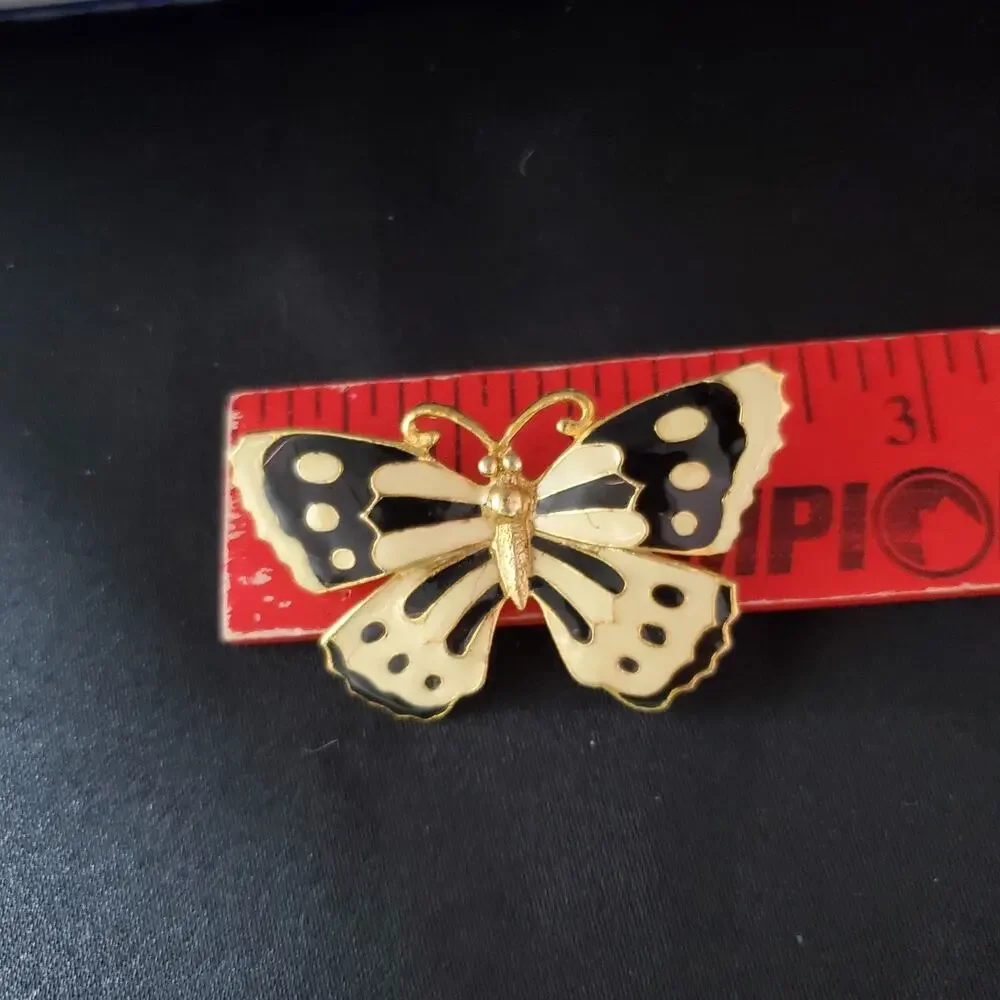 Vintage Enamel Wood-Nymph Butterfly Brooch Pin Dainty Gold Tone Collectible EUC